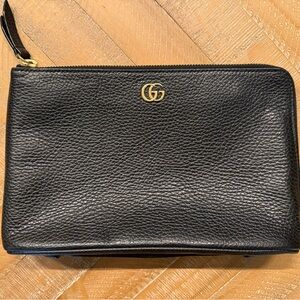 Gucci Black Marmont Pebbled Leather Pouch with Gold Logo